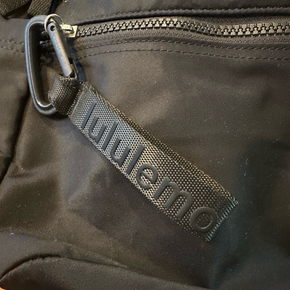 Lululemon New Crew Backpack with Logo | 22L - Picture 8 of 9